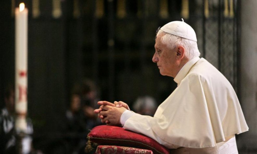 Papa Benedikt XVI (27)