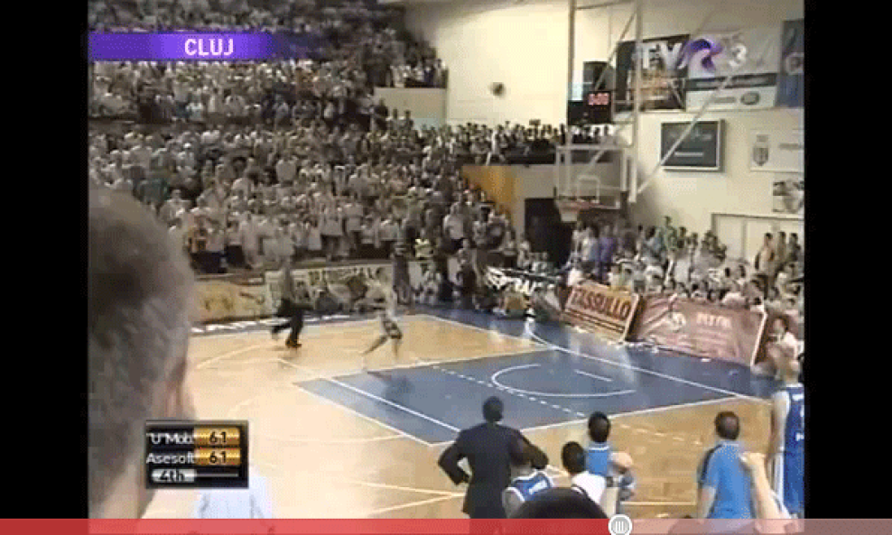 koš u zadnjoj sekundi