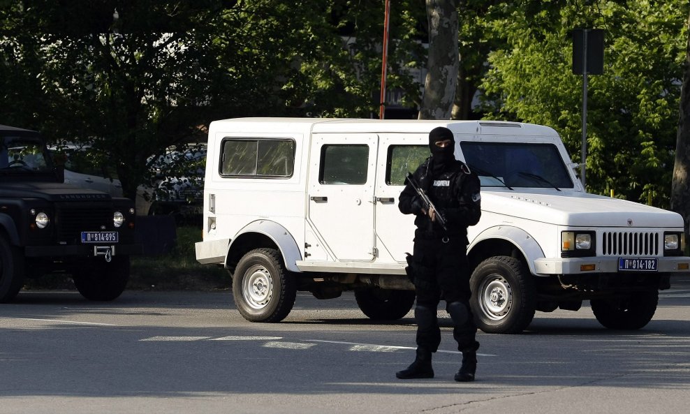 2011-05-31T153426Z_01_MDJ303_RTRIDSP_3_SERBIA-MLADIC