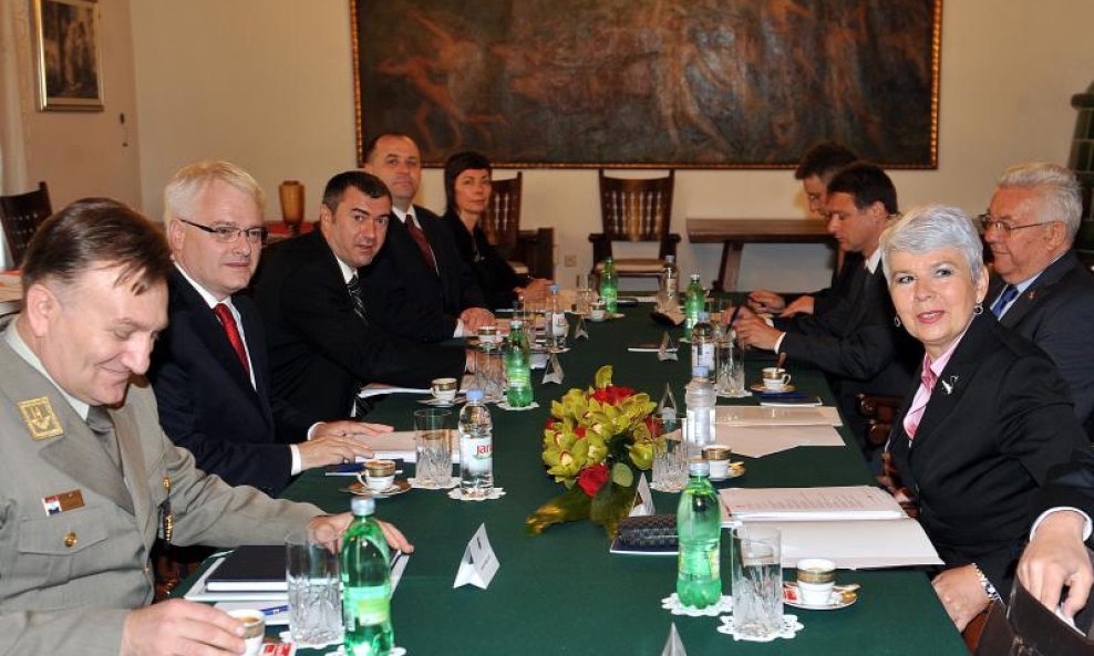 Predsjednik RH  Ivo Josipović i general Drago Lovrić