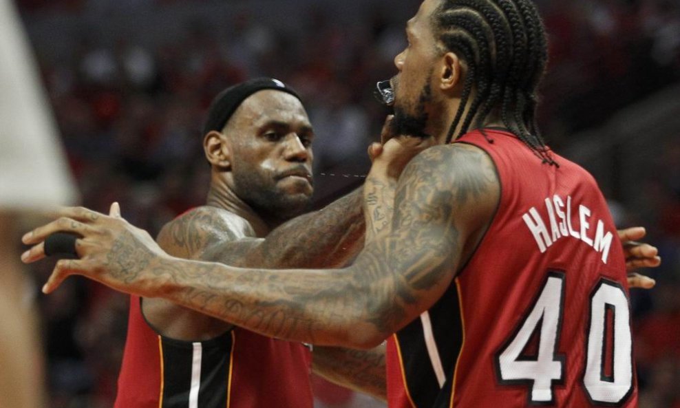 Udonis Haslem i LeBron James (Miami Heat)