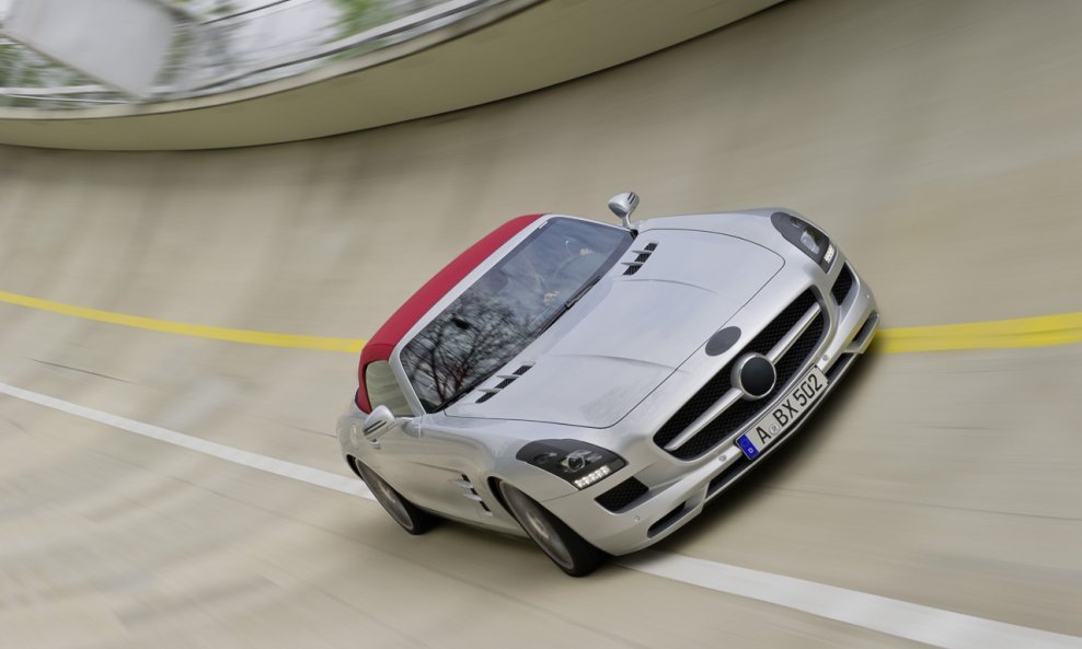 000-2012-mercedes-benz-sls-amg-roadster