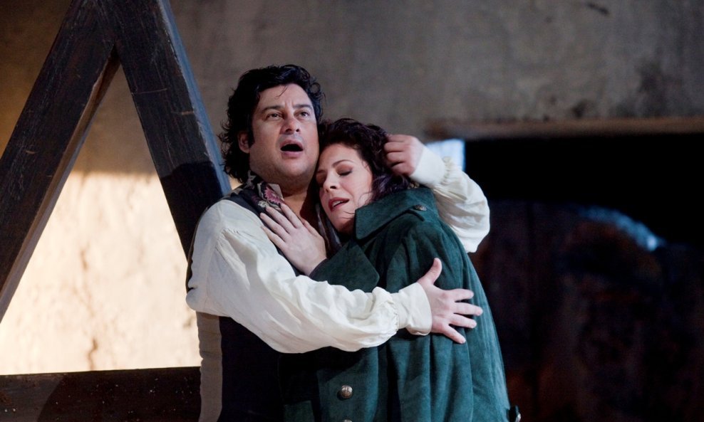 TROVATORE_Alvarez_and_Radvanovsky_644a