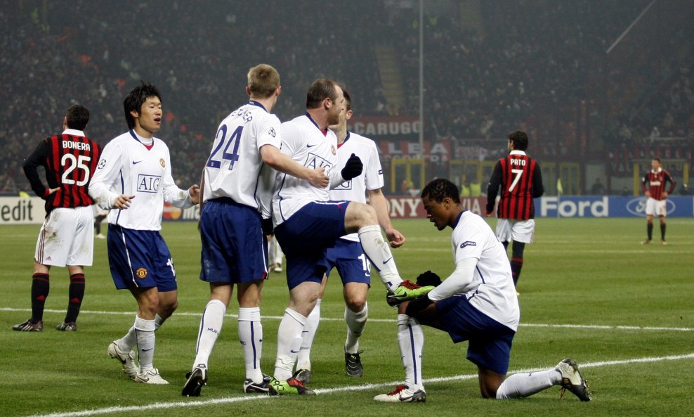 Wayne Rooney, AC Milan-Manchester United, Liga prvaka 2009-10