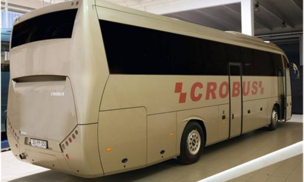 Prvi hrvatski autobus Crobus_01