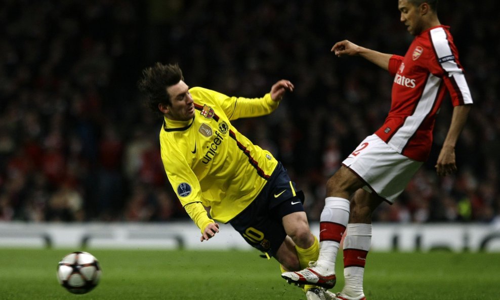 Gael Clichy (Arsenal) vs. Lionel Messi (Barcelona)