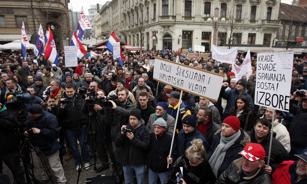 Prosvjed na Cvjetnom trgu (2)