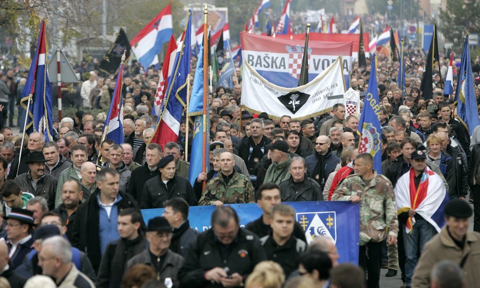 Kolona sjećanja Vukovar