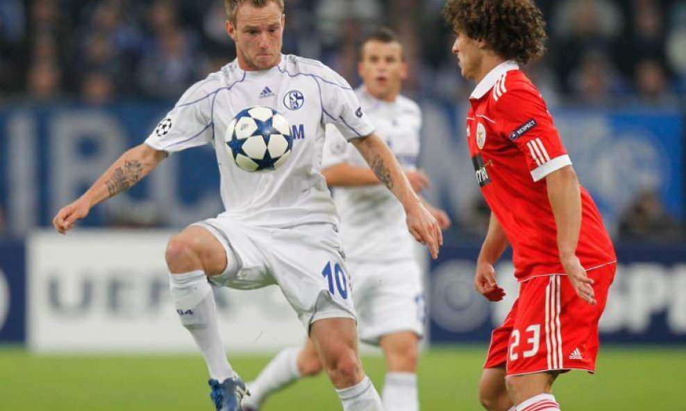 Ivan Rakitić i David Luiz (Benfica)