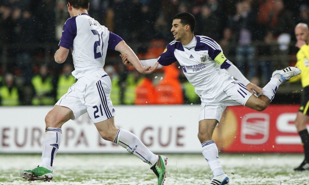 Anderlecht - Hajduk, Tom De Sutter i Mbark Boussoufa