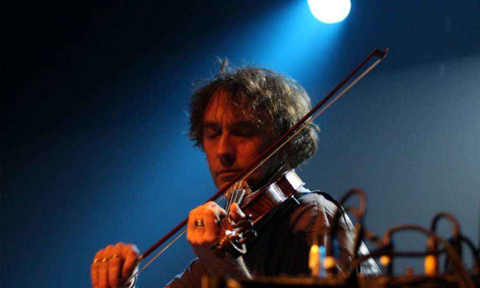 Yann Tiersen (2)