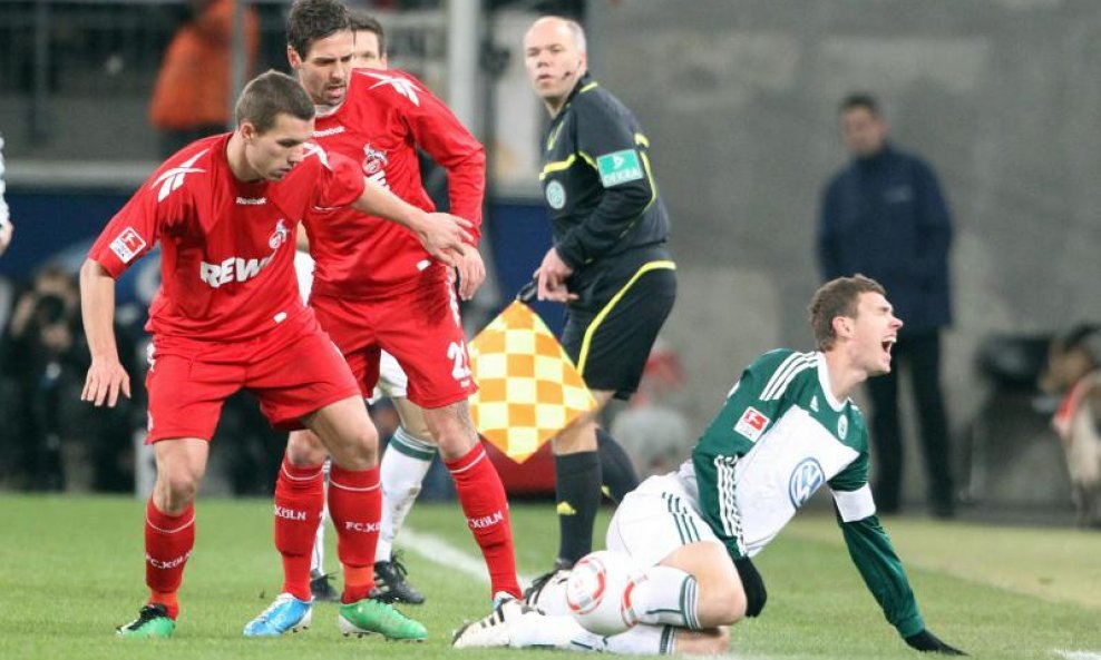 Lukas Podolski vs Edin Džeko 2010