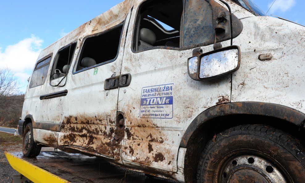 prometna neseća djeca školski autobus