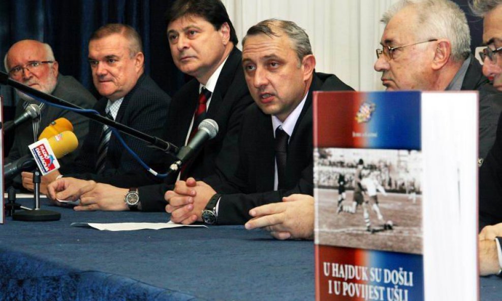 Promocija knjige 'U Hajduk su došli i u povijest ušli'