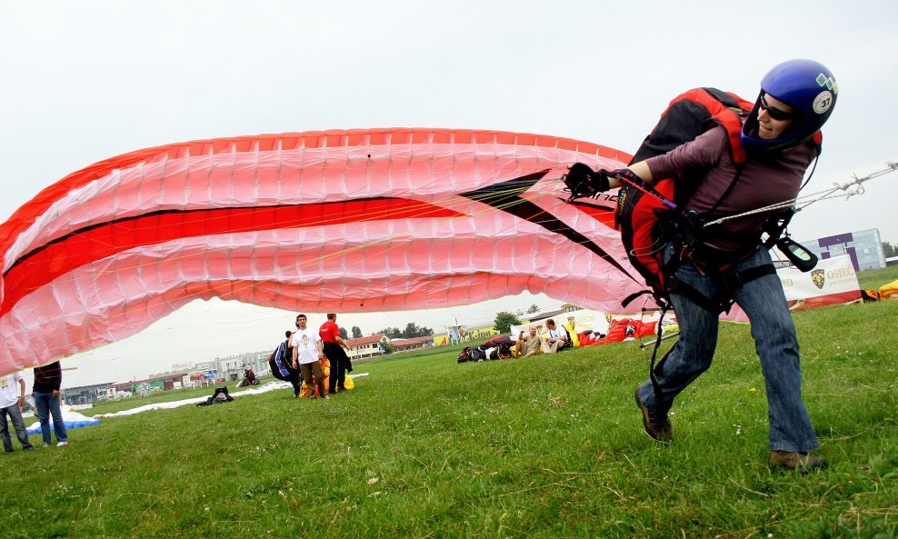 paraglajder paraglajding parajedrenje