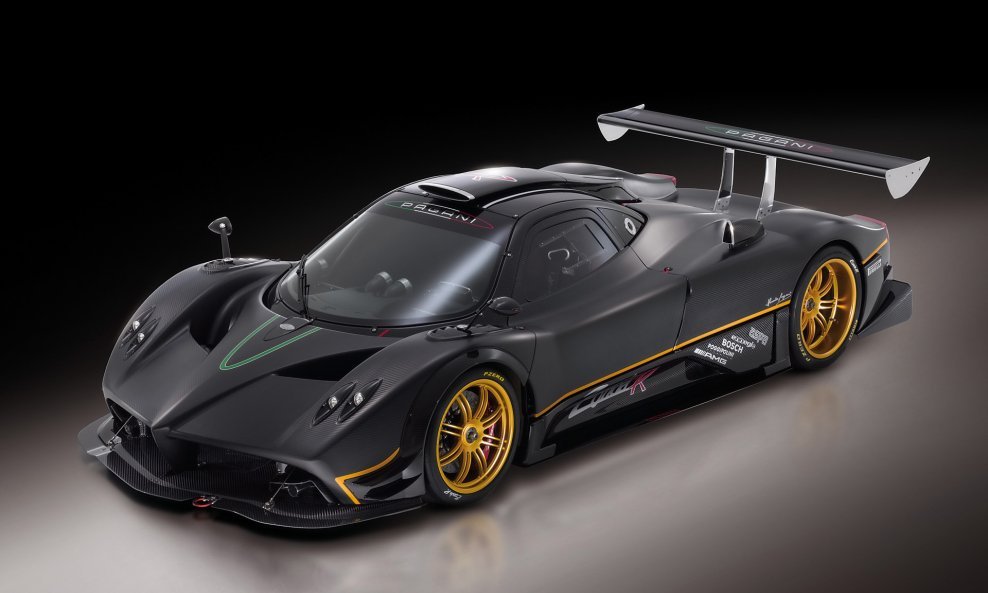 pagani-zonda-r-2009-front-quarter-main