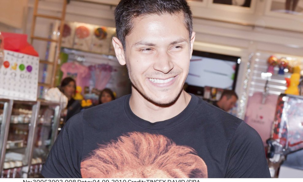 alex meraz