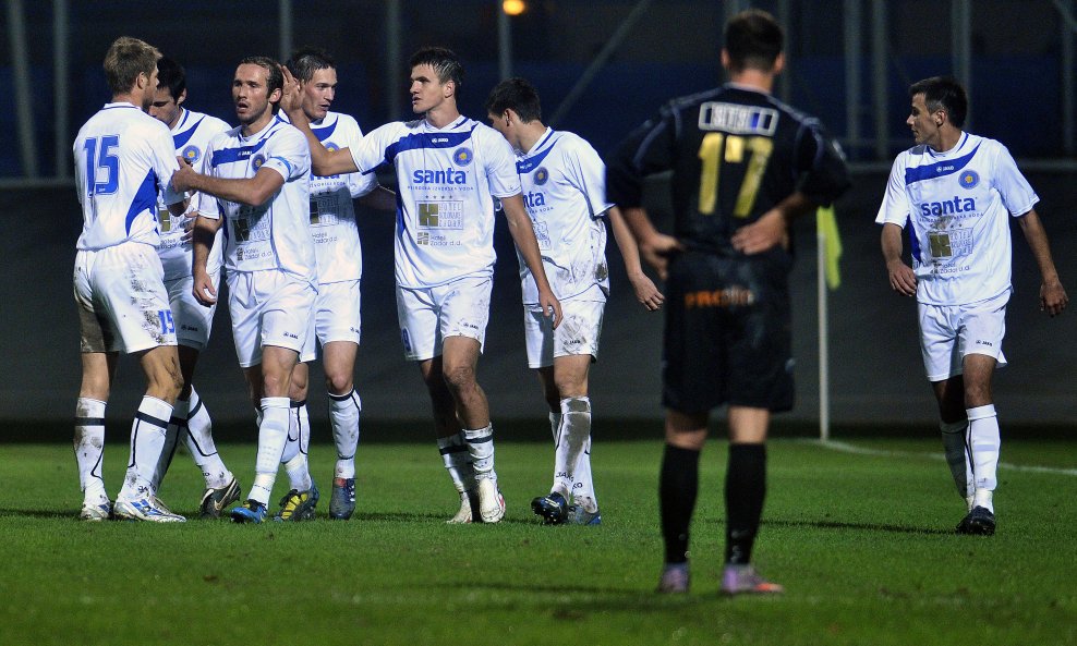 Hrvatski dragovoljac - Zadar, slavlje igrača Zadra