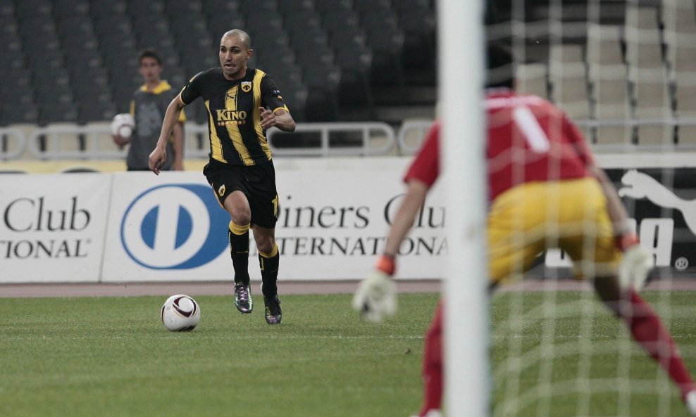 AEK - Hajduk, Rafik Djebbour i Danijel Subašić