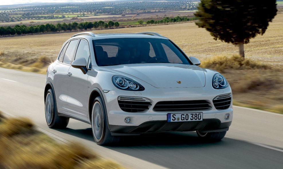 2011_porsche_cayenne_official_press_photos_04-4b867568d0df9-1280x1024