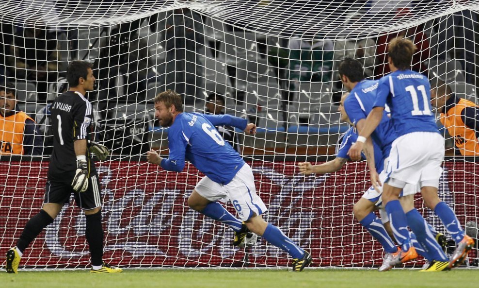 Italija - Paragvaj - Daniele De Rossi za 1:1
