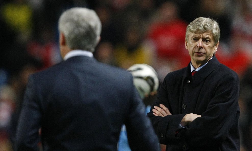 Mark Hughes i  Arsene Wenger