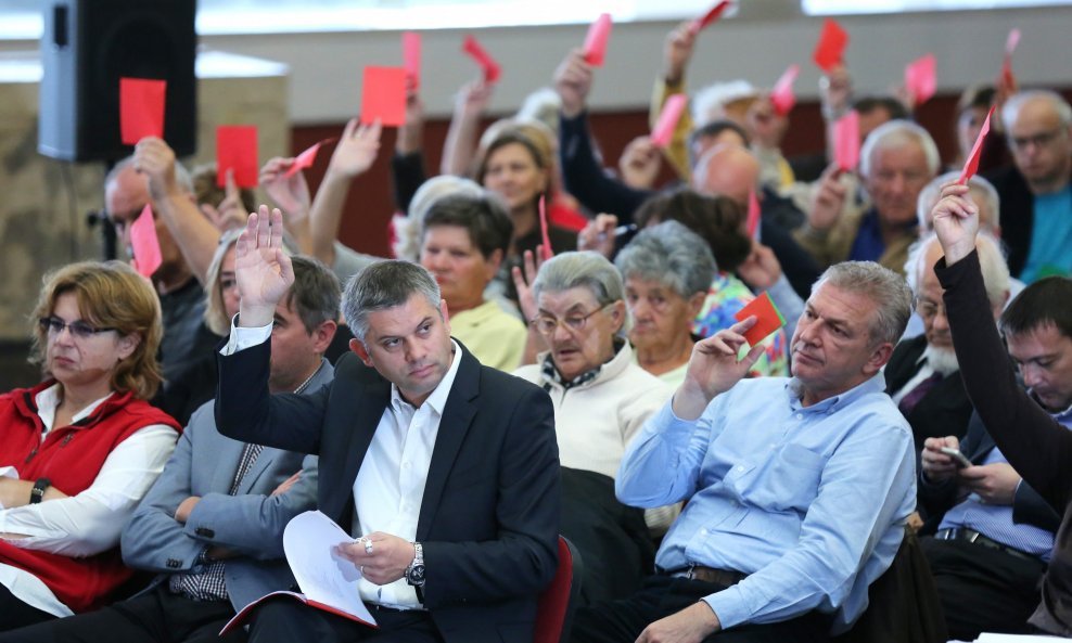 Darko Parić, povjerenik GO SDP-a Split i Ranko Ostojić 