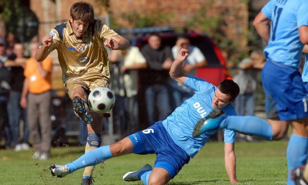 NK Zadrugar i NK Dinamo Zagreb, Leonard Mesarić