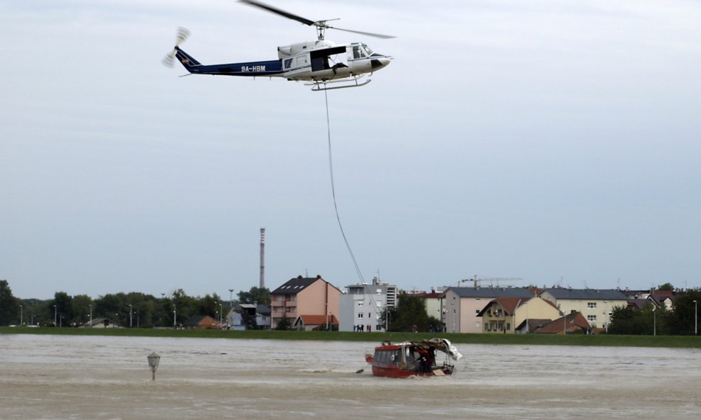 spašavanje helikopterom, Sava