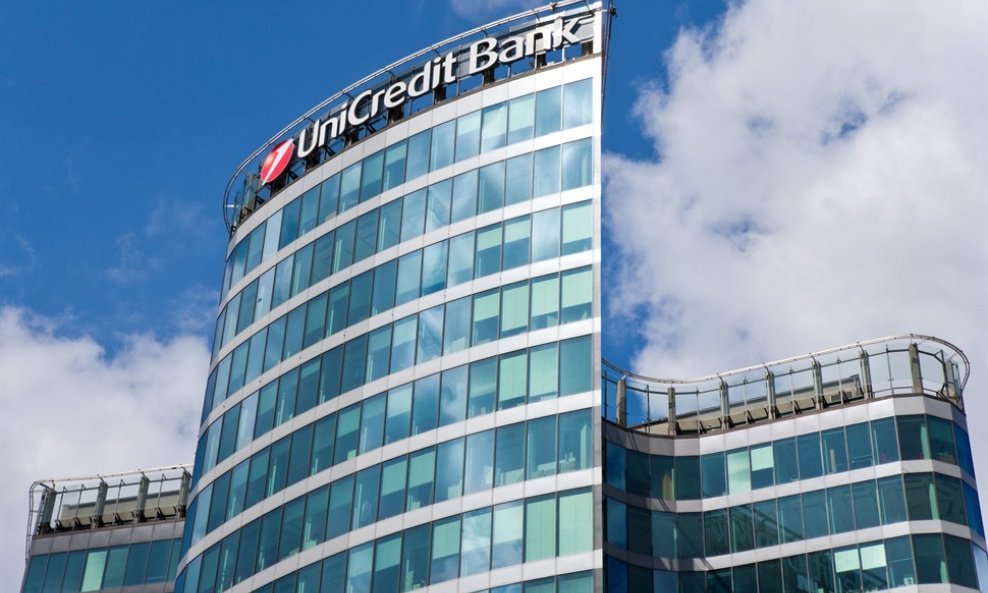 UniCredit među europskim bankama izloženima krizi turske lire