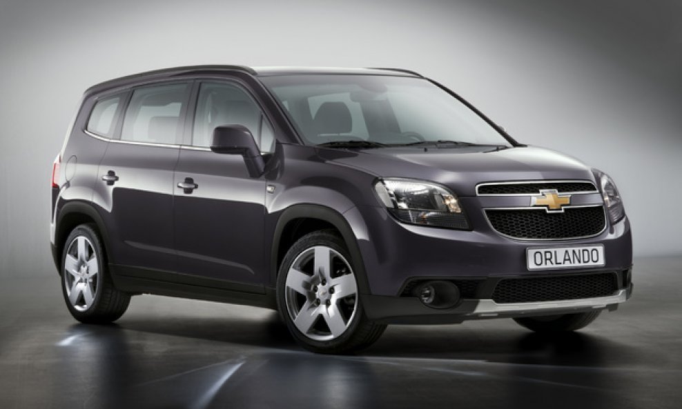 2012-chevrolet-orlando-1_620