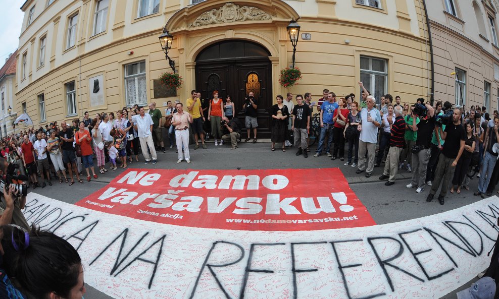 prosvjed VARŠAVSKA 2