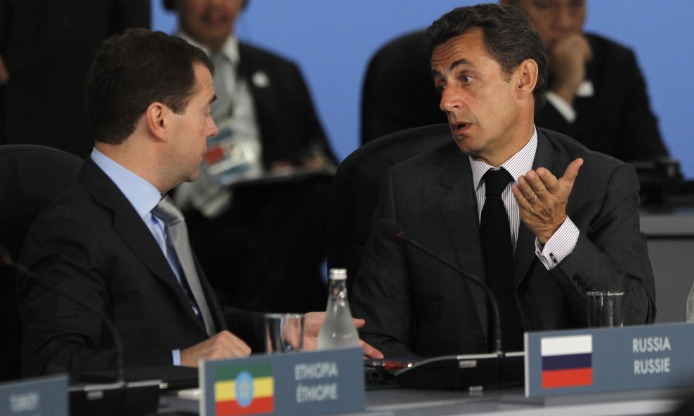 medvedev, sarkozy