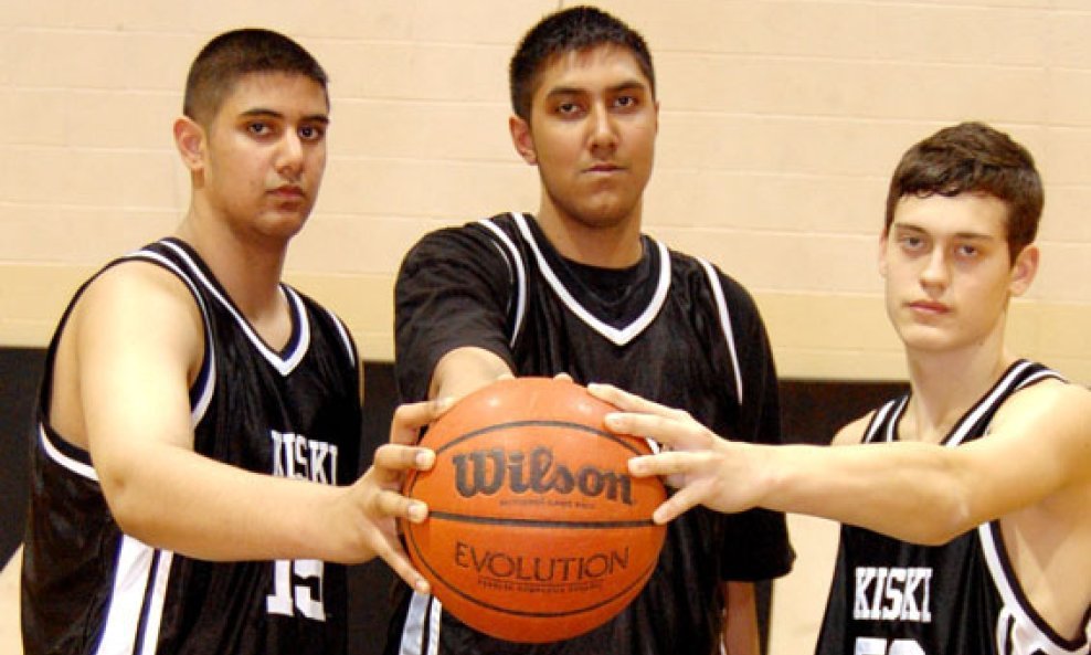 Tanveer Bhullar, Gursimren Bhullar, Stefan Jankovic