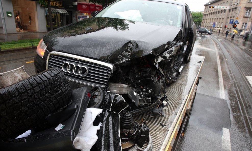 audi_vlaska4-150510