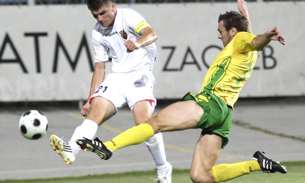 Croatia - Istra 2-2 (Saša Mus 21, Dragan Župan)