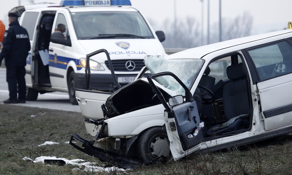 a4 prometna nesreća suprotni smjer autocesta