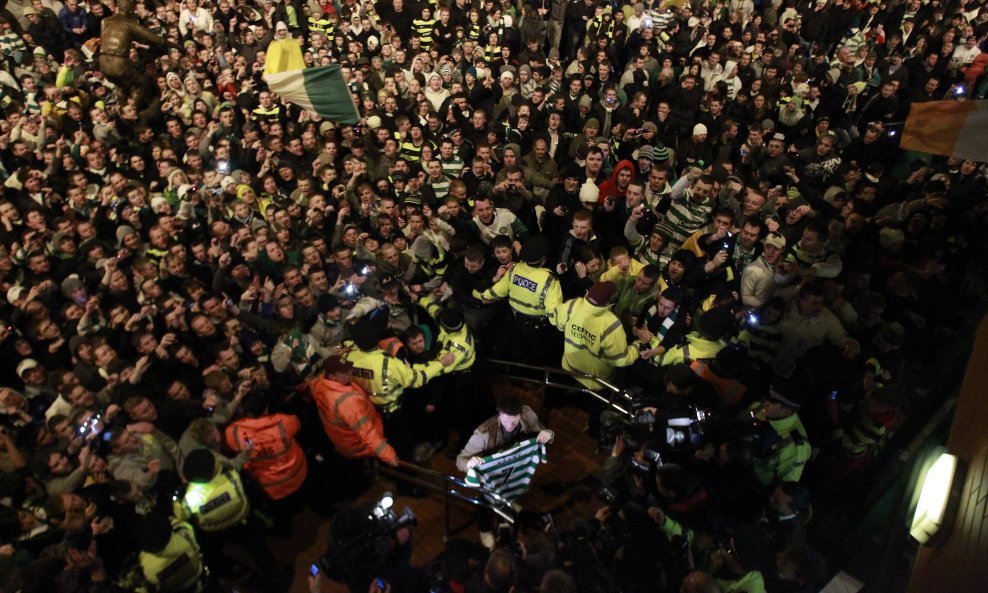 Robbie Keane i Celticovi navijači