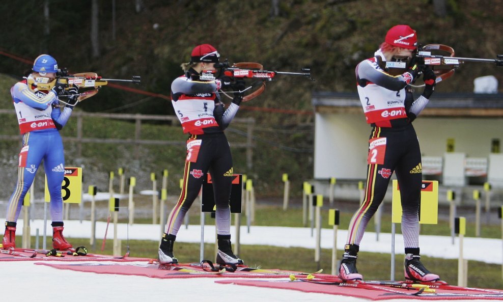 Biatlon (neutralna)