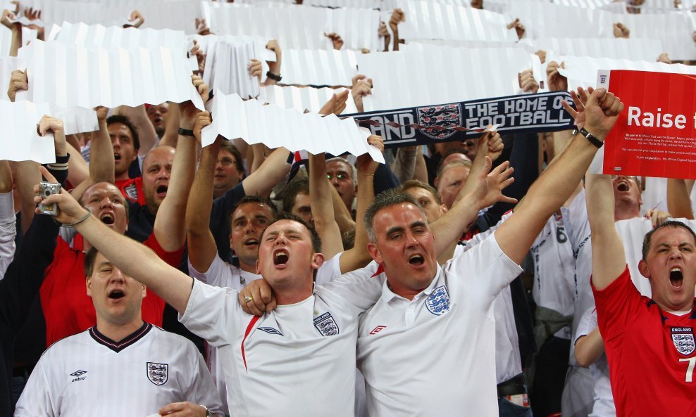 Wembley navijači engleski