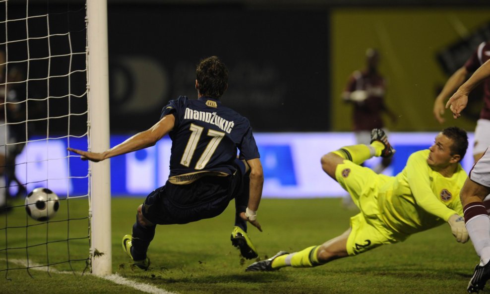 Dinamo - Hearts Mario Mandžukić