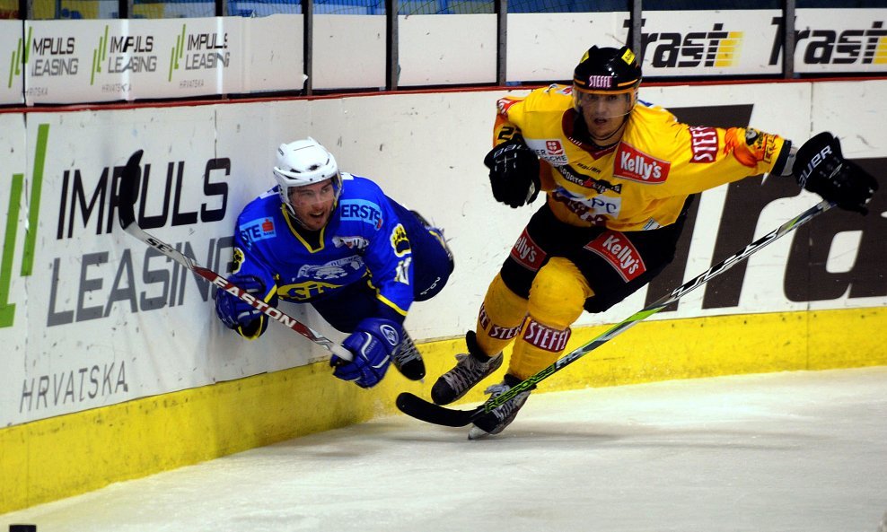 Medveščak-Vienna Capitals, Marcel Rodman, TJ Guidarelli, EBEL 2009-10