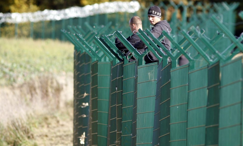 Postavljanje ograde na granici Hrvatske i Slovenije