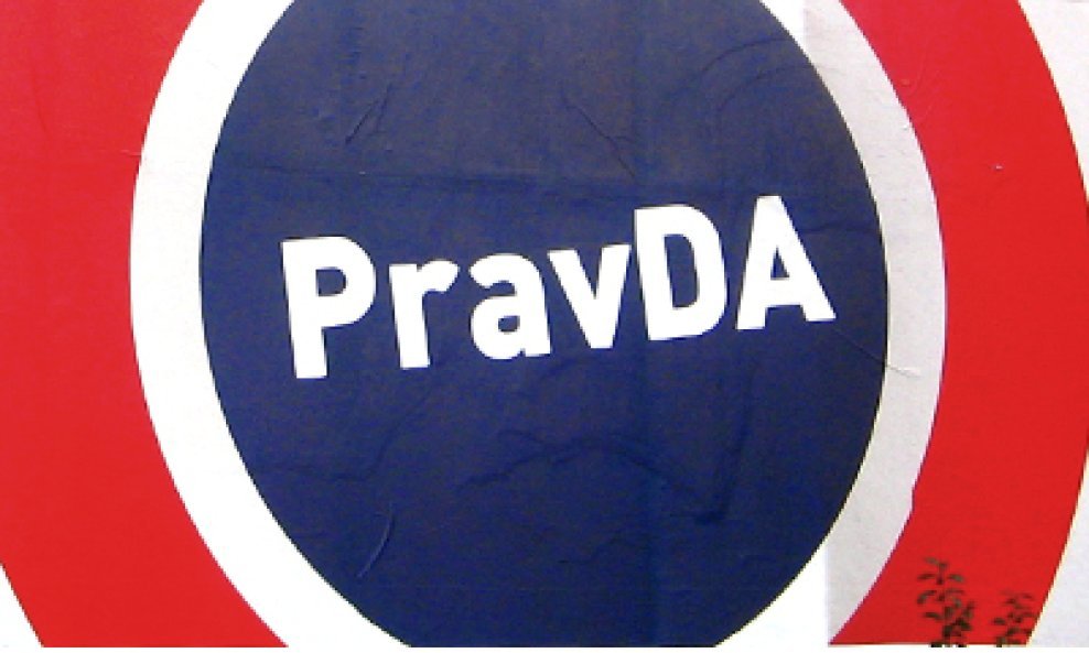 pravda ivo josipović plakat