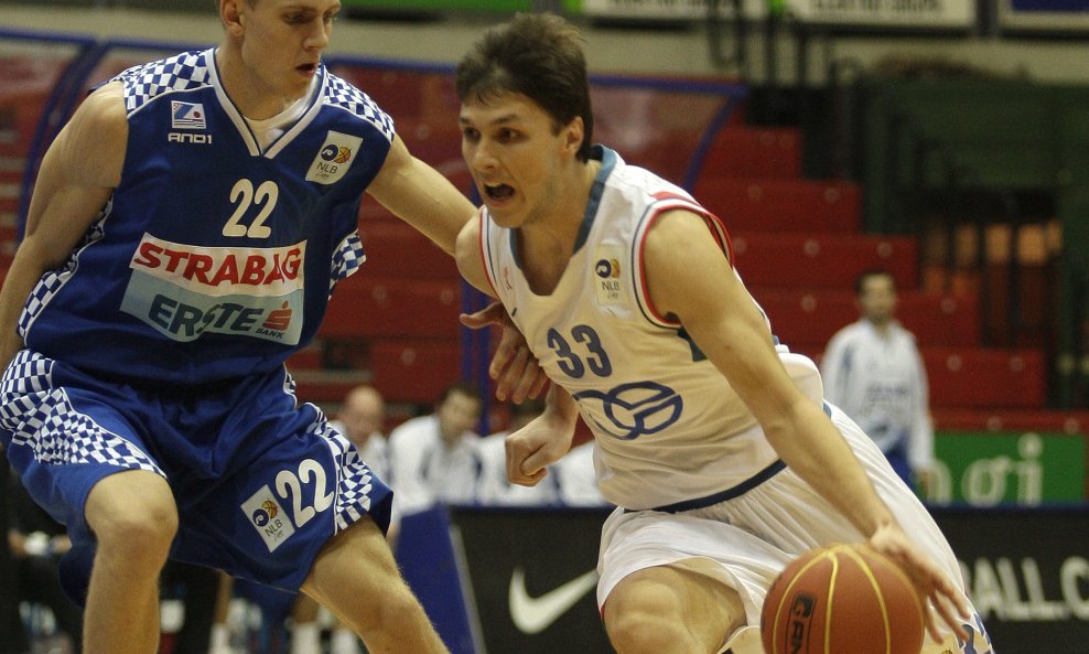 Micah Dawns (Zadar) i Marko Tomas (Cibona)