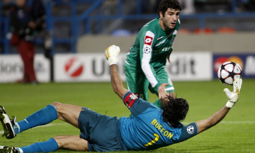 Gianluigi Buffon Vladimir Dvališvili Juventus Maccabi Haifa