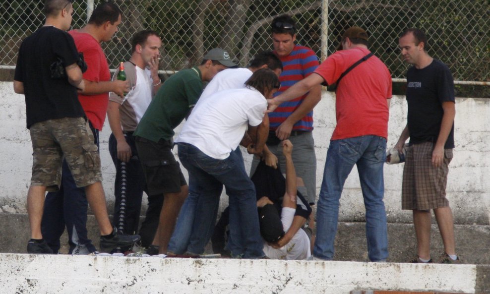 Neredi, Torcida, Baška Voda 2009