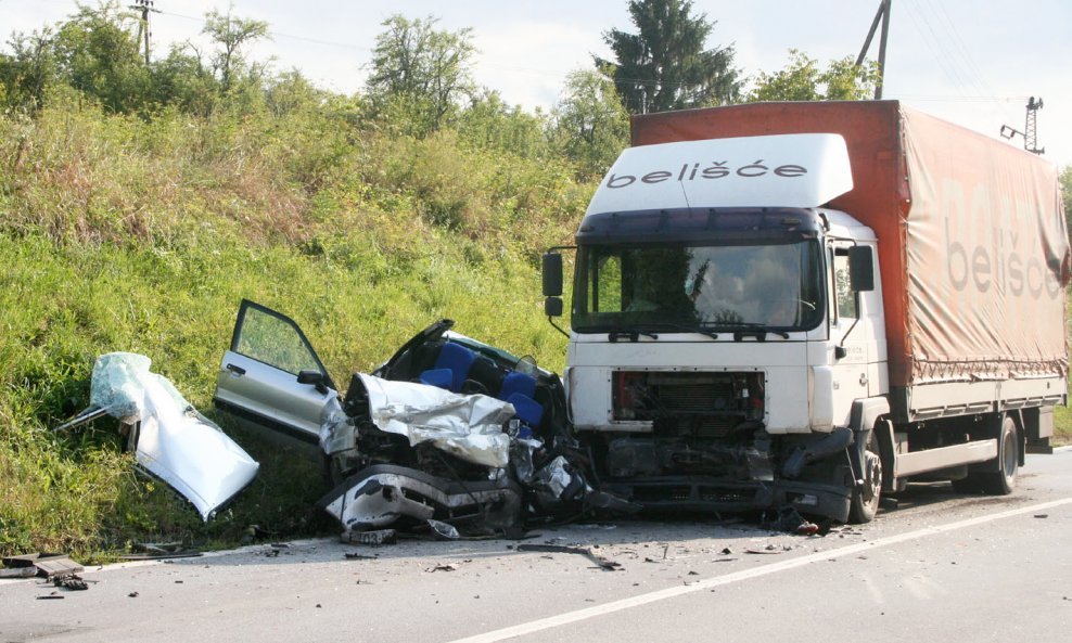 prometna nesreća kamion