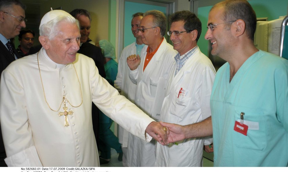 papa benedikt bolnica