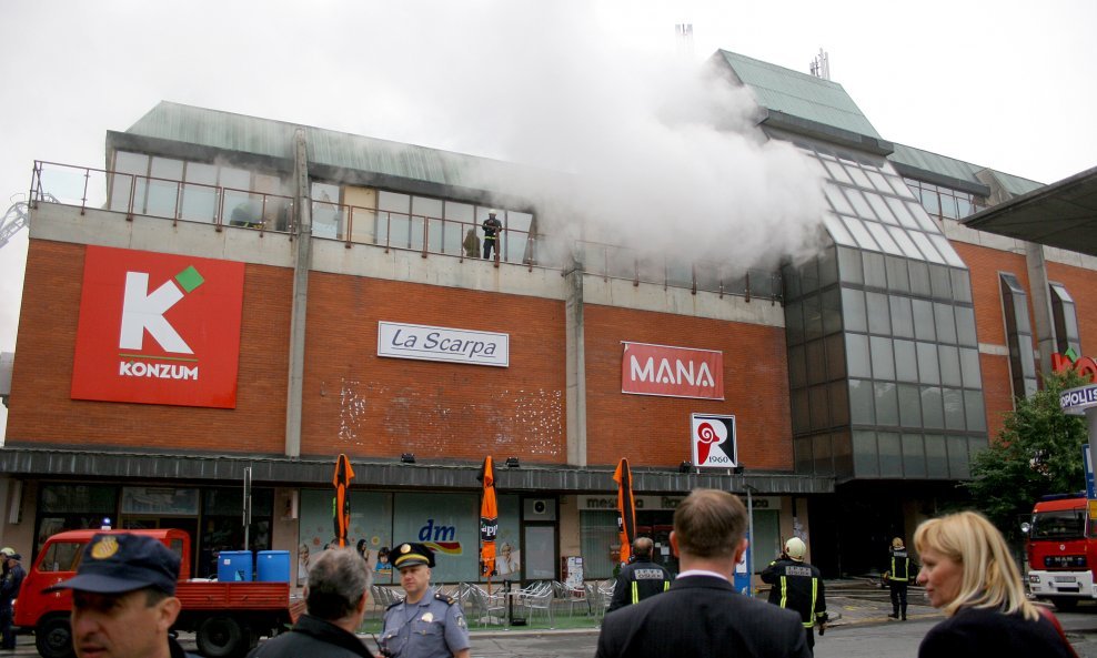 Robna kuća Doma osijek požar